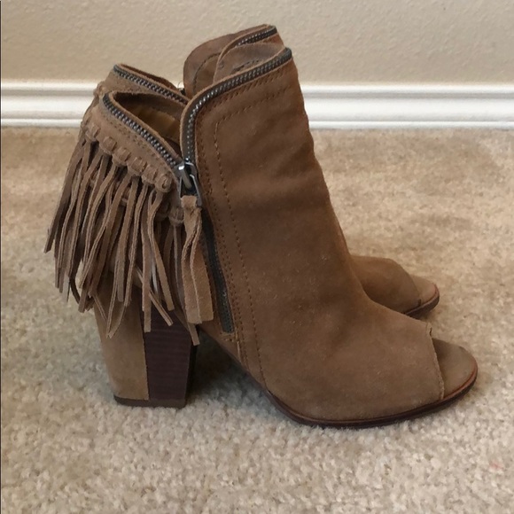 Dolce Vita Promise suede peep toe booties - Picture 3 of 6